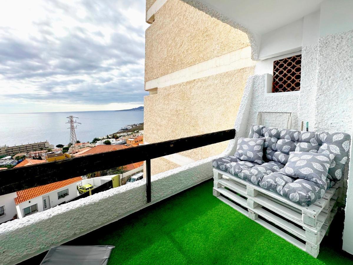 Modern Open-Plan Studio With Terrace And Sea View Tabaiba Luaran gambar
